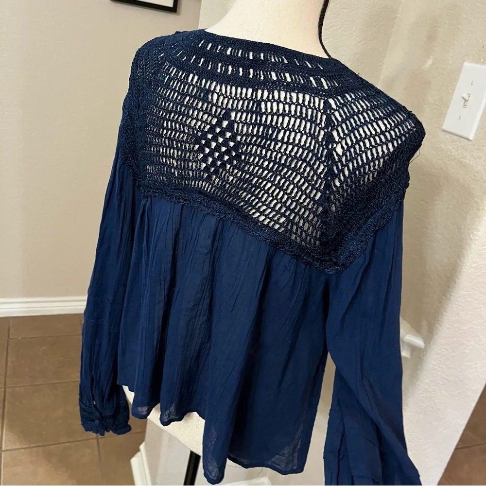 Free People Early Frost navy blue crocheted long sleeve blouse top Size S